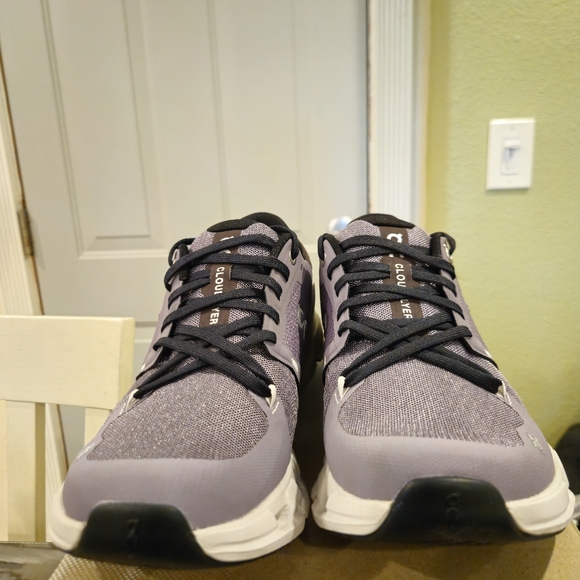 On Running Cloudflyer 4 Shark/Pearl Sneakers 71-98092 Women's Sneakers - Picture 2 of 8